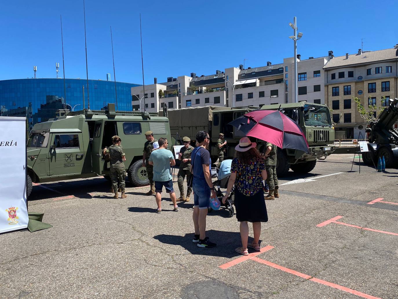 Fotos: Día de las Fuerzas Armadas en León