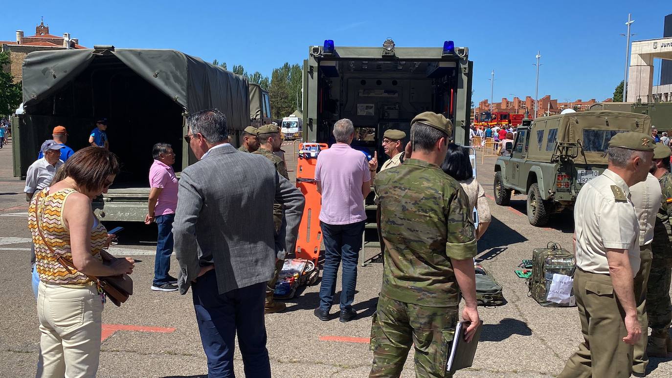 Fotos: Día de las Fuerzas Armadas en León