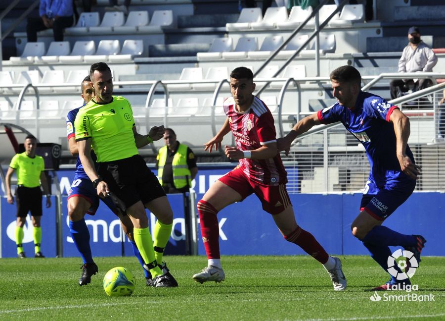 La visita a Lezama ha sido el cierre de temporada para una Deportiva que ha soñado con el playoff y que despide a su entrenador más exitoso, Jon Pérez Bolo