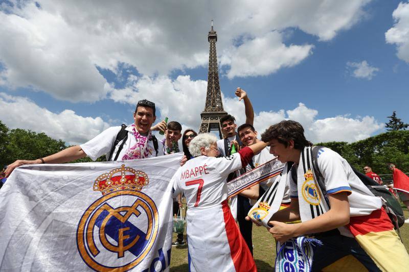 Fotos: La invasión de seguidores en París, en imágenes