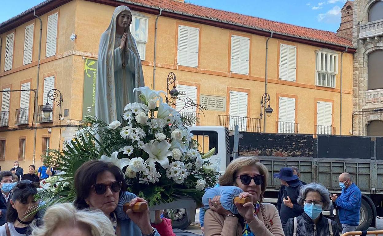 Llegada de la Virgen a la Catedral de León. 