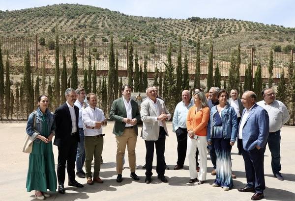 El presidente de la Junta de Castilla y León, en Jaén apoyando la candidatura popular. 