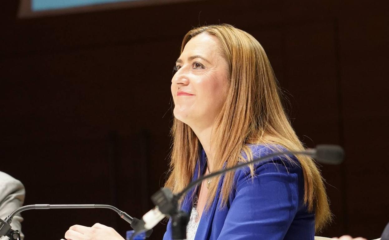 La delegada del Gobierno, Virgina Barcones, participa en el II Encuentro sobre Comercio, organizado por CEOE