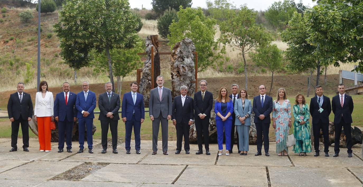 Felipe VI revivindica a El Bierzo en una visita histórica. El monarca llega a la capital del Bierzo 25 años después de que pisara la misma tierra como príncipe. El rey preside el acto de clausura del XXV Aniversario del Campus de Ponferrada de la Universidad de León.