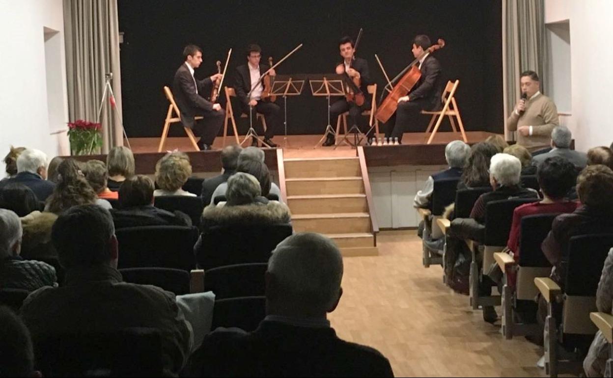 La música convierte de nuevo a Cuadros en el epicentro cultural de la provincia. 