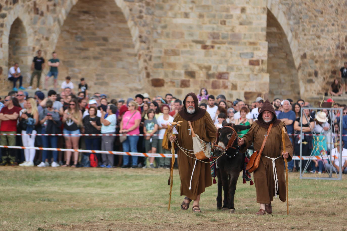 El palenque volvió a cobrar vida y se empapó de caballeros dispuestos a dar batalla ante el Passo Honroso de Hospital de Órbigo.