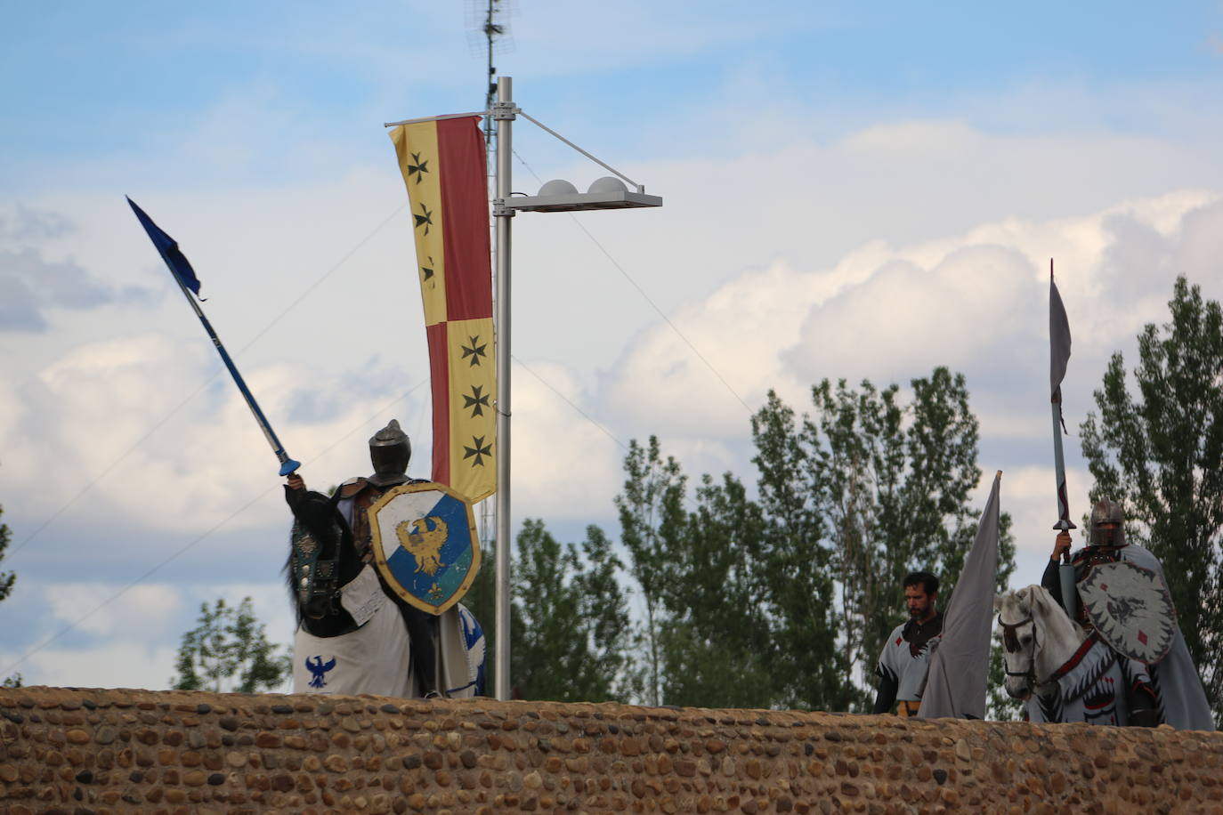 El palenque volvió a cobrar vida y se empapó de caballeros dispuestos a dar batalla ante el Passo Honroso de Hospital de Órbigo.