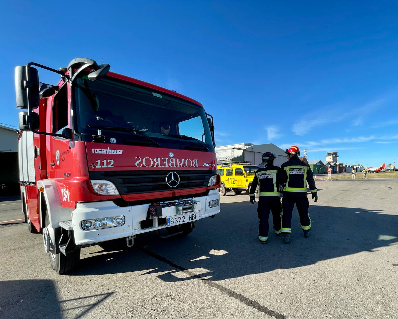 Simulacro de accidente aéreo en el Aeródromo Militar de León