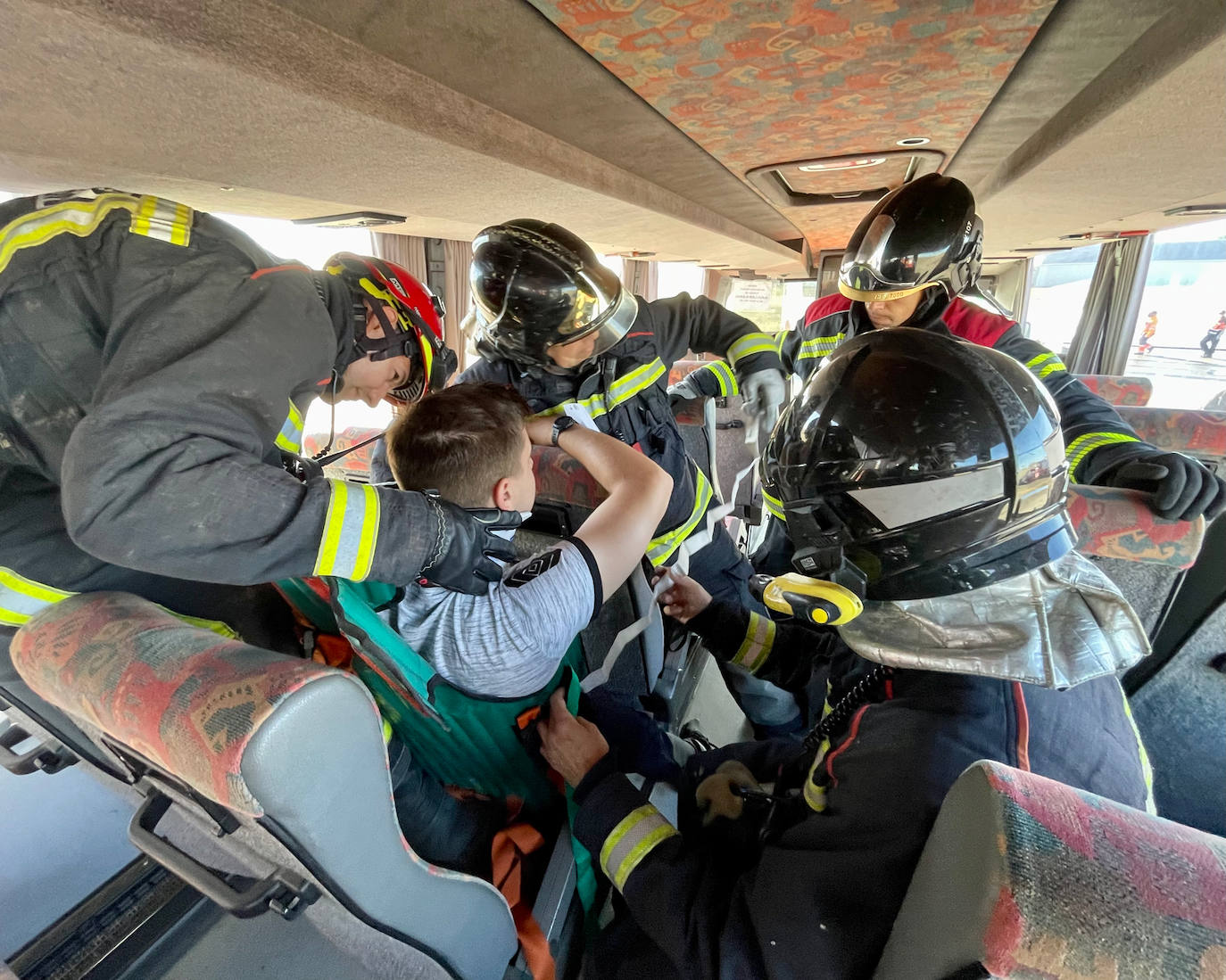 Simulacro de accidente aéreo en el Aeródromo Militar de León