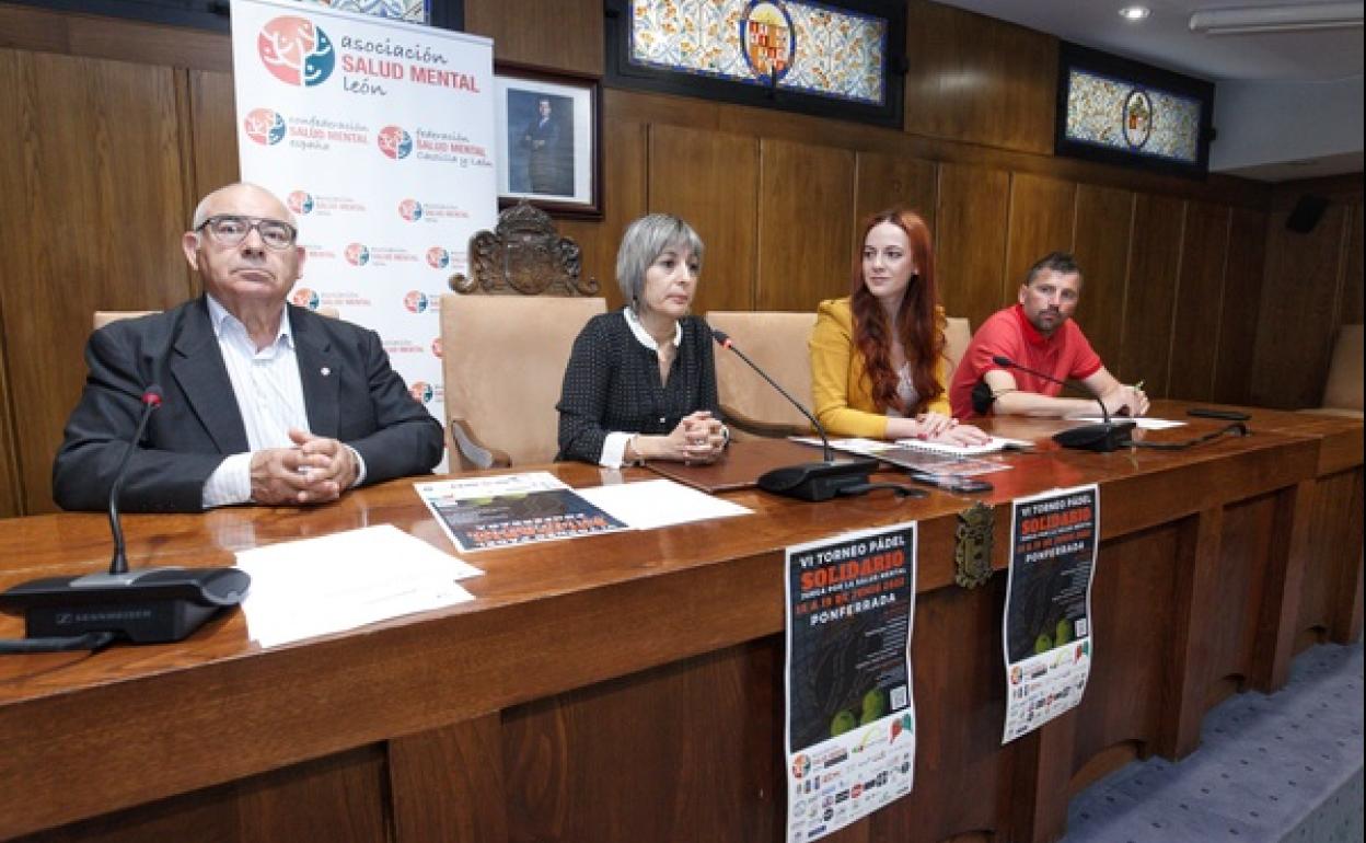 Presentación del torneo benéfico de pádel de Alfaem.