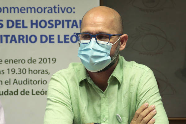 Presentación de la memoria Caule en el Complejo Asistencial Universitario de León. 