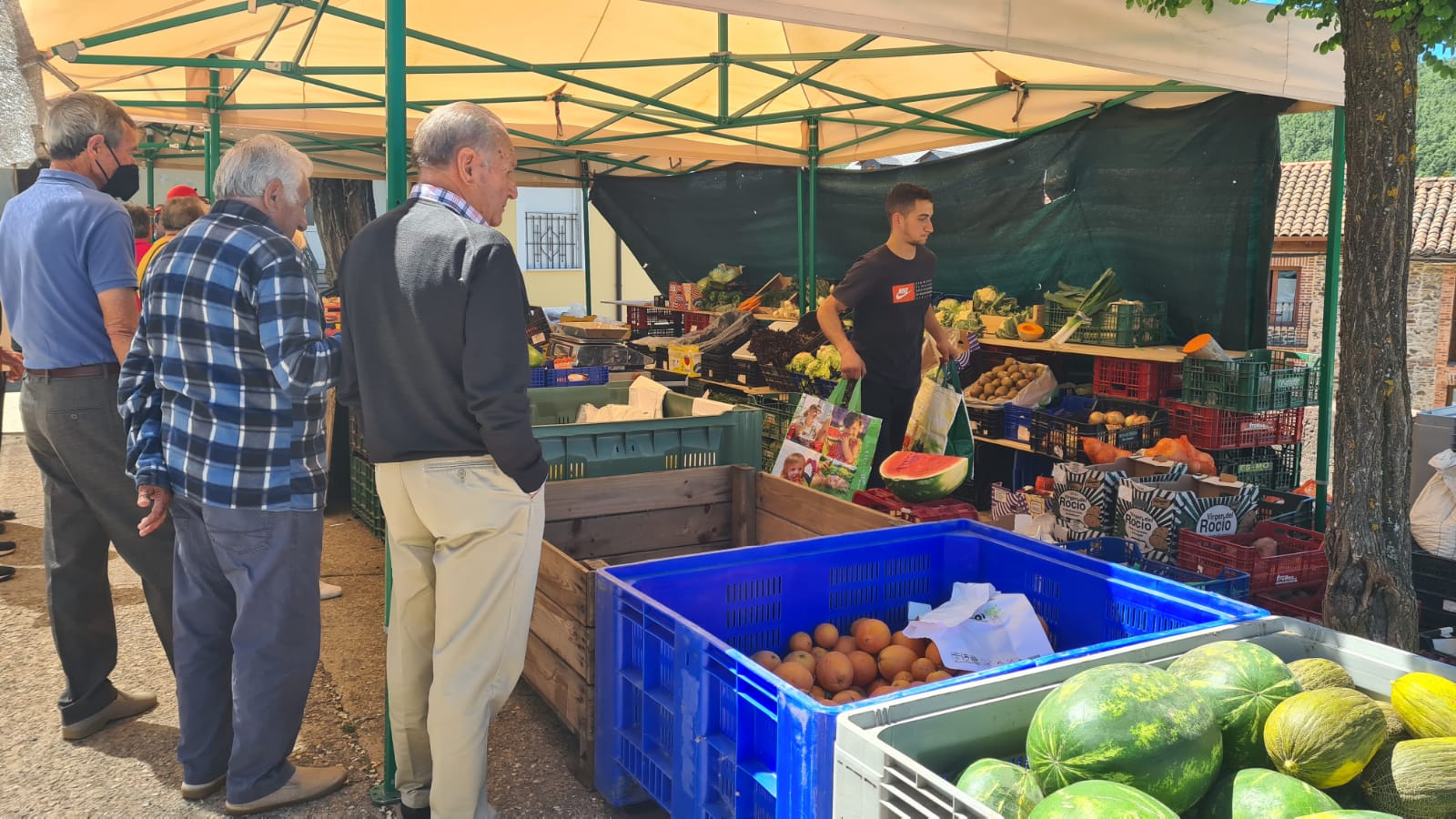 Fotos: El mercado de los jueves de Riello