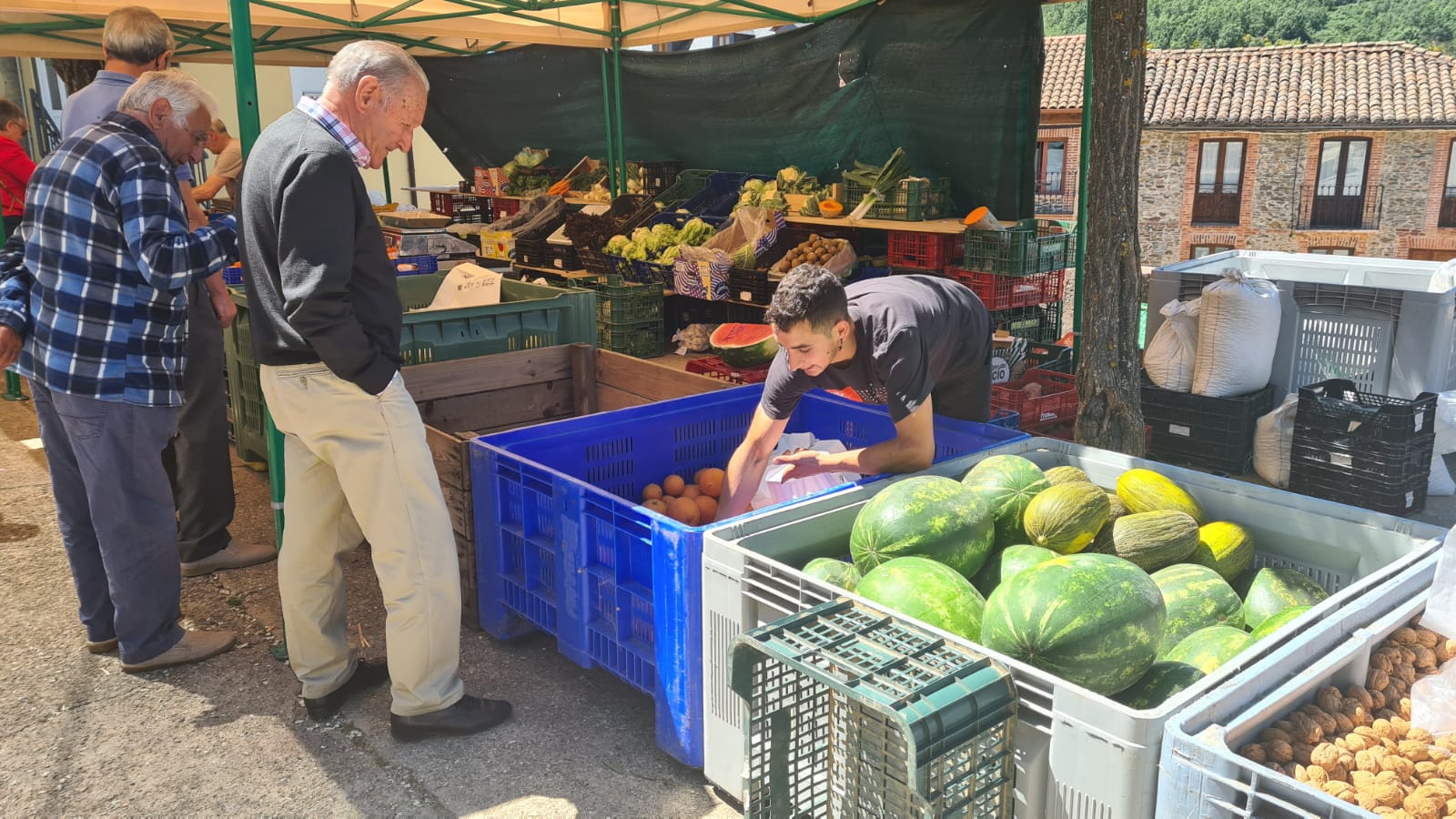 Fotos: El mercado de los jueves de Riello