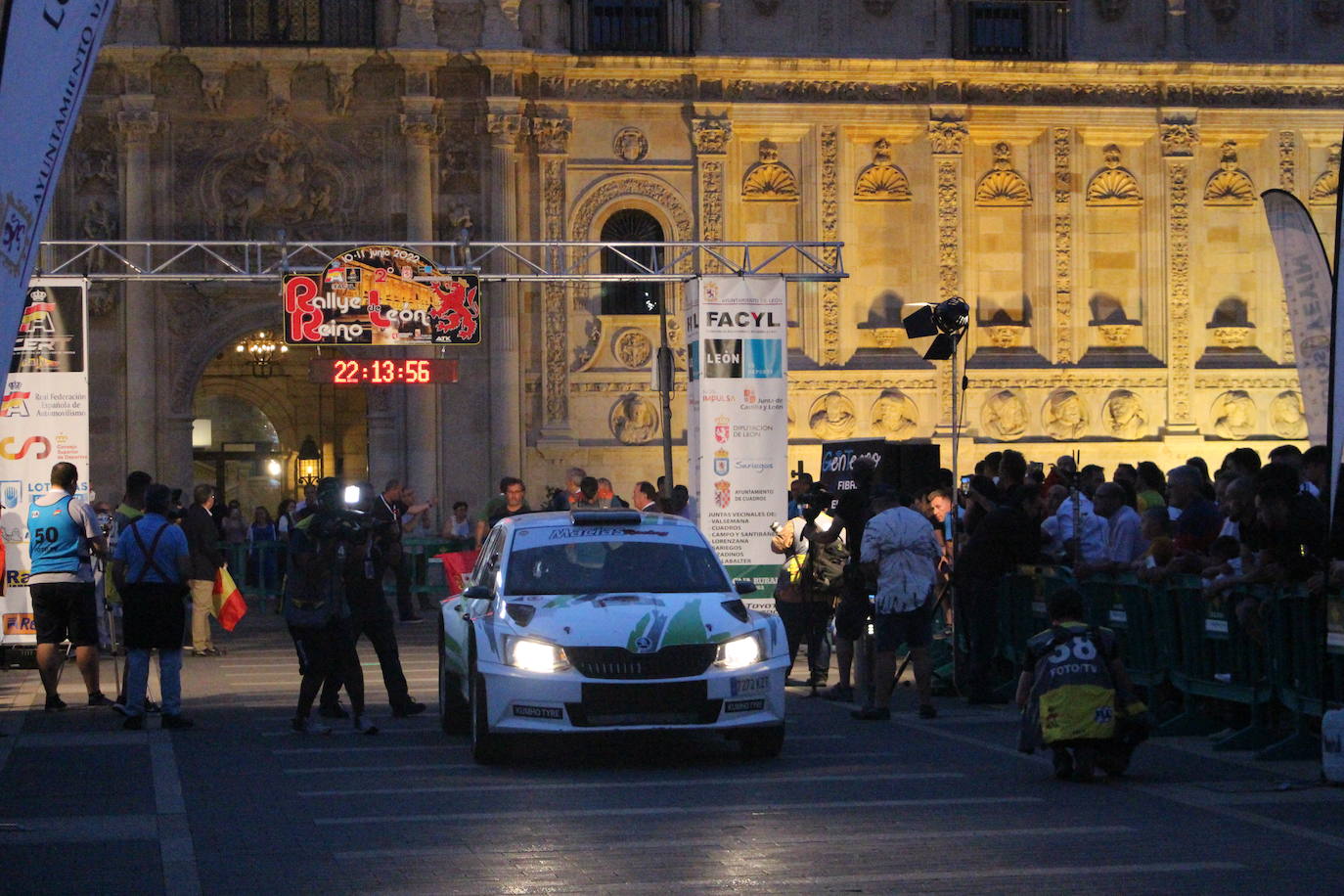 Fotos: Comienzan a rugir los motores en León