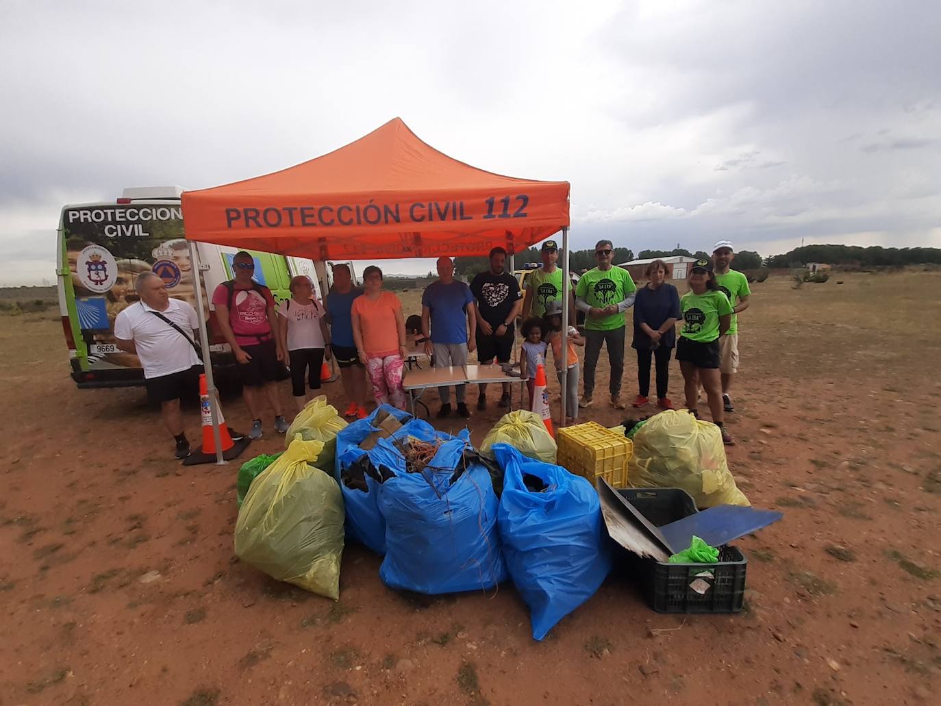 La alcaldesa de San Andrés del Rabanedo, Camino Cabañas, y el concejal de Medio Ambiente, Manuel Ángel García Aller se suman a la campaña.