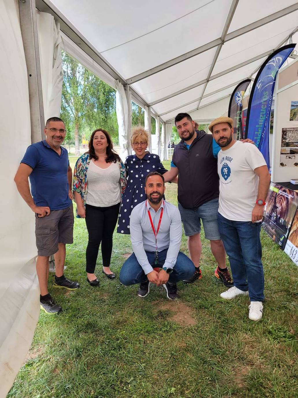 Boñar muestra lo mejor de la montaña leonesa en la 'IV Feria de la Montaña'. La Feria de la Montaña Leonesa vive su puesta de largo en una edición con tresjornadas y El Soto de Boñar como escenario. Los visitantes podrán disfrutar de una veintena de actividades y 17 expositores. 