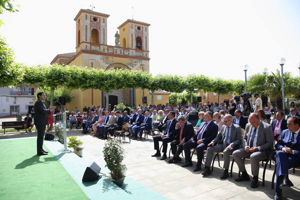 Presentación del Fondo de Cohesión de la Junta de Castilla y León en el municipio zamorano de Villalazán. 