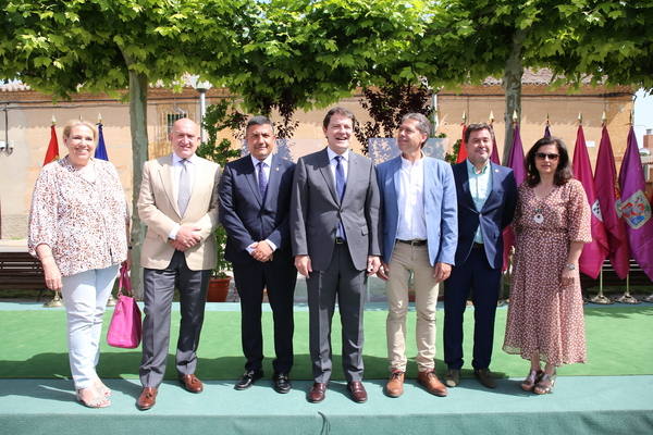 Presentación del Fondo de Cohesión de la Junta de Castilla y León en el municipio zamorano de Villalazán. 
