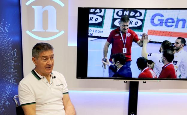 Manolo Cadenas, durante la entrevista con leonoticias.