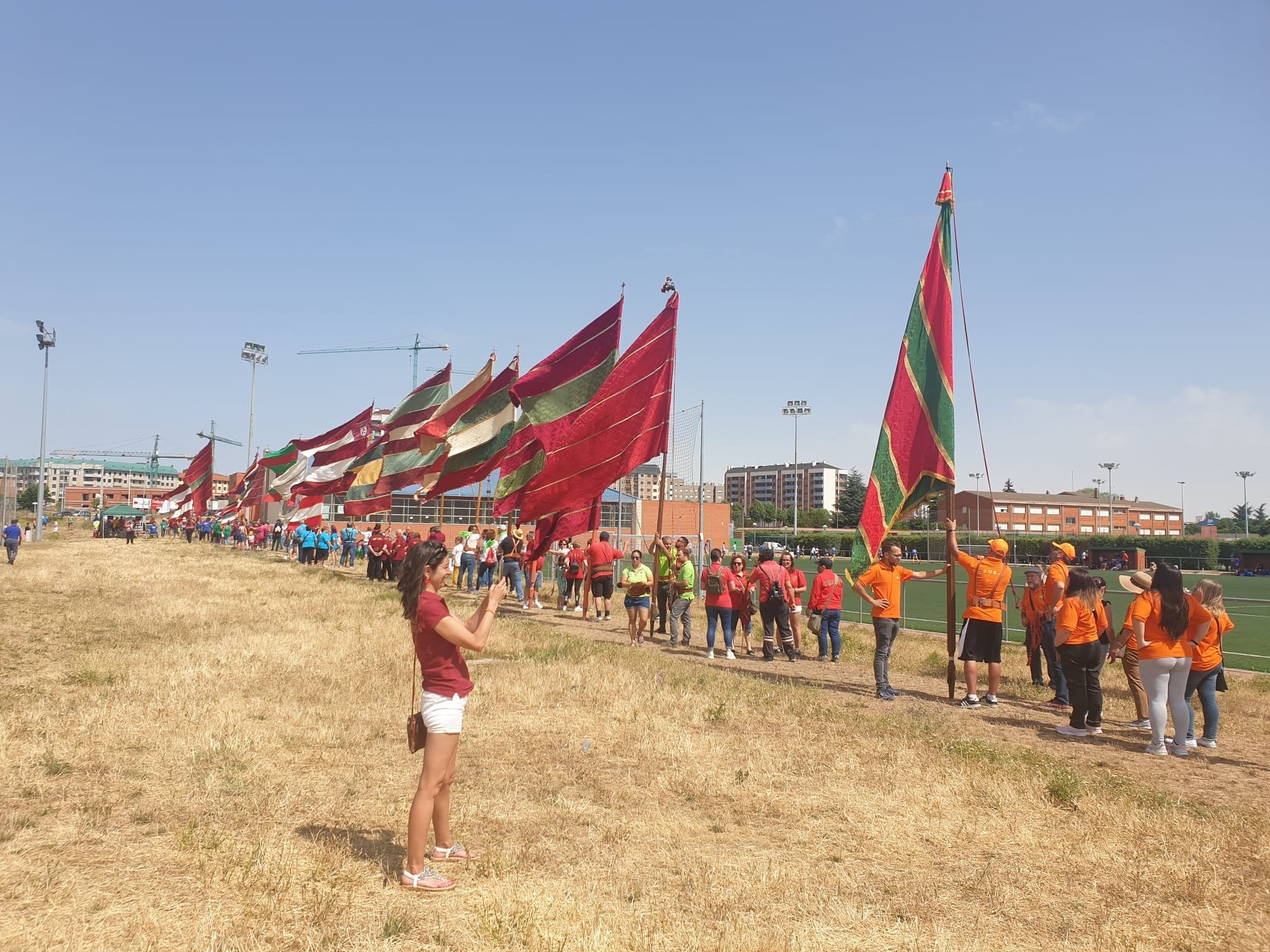 La iniciativa 'Pendones concejiles en los Caminos de Santiago del viejo Reino de León' 