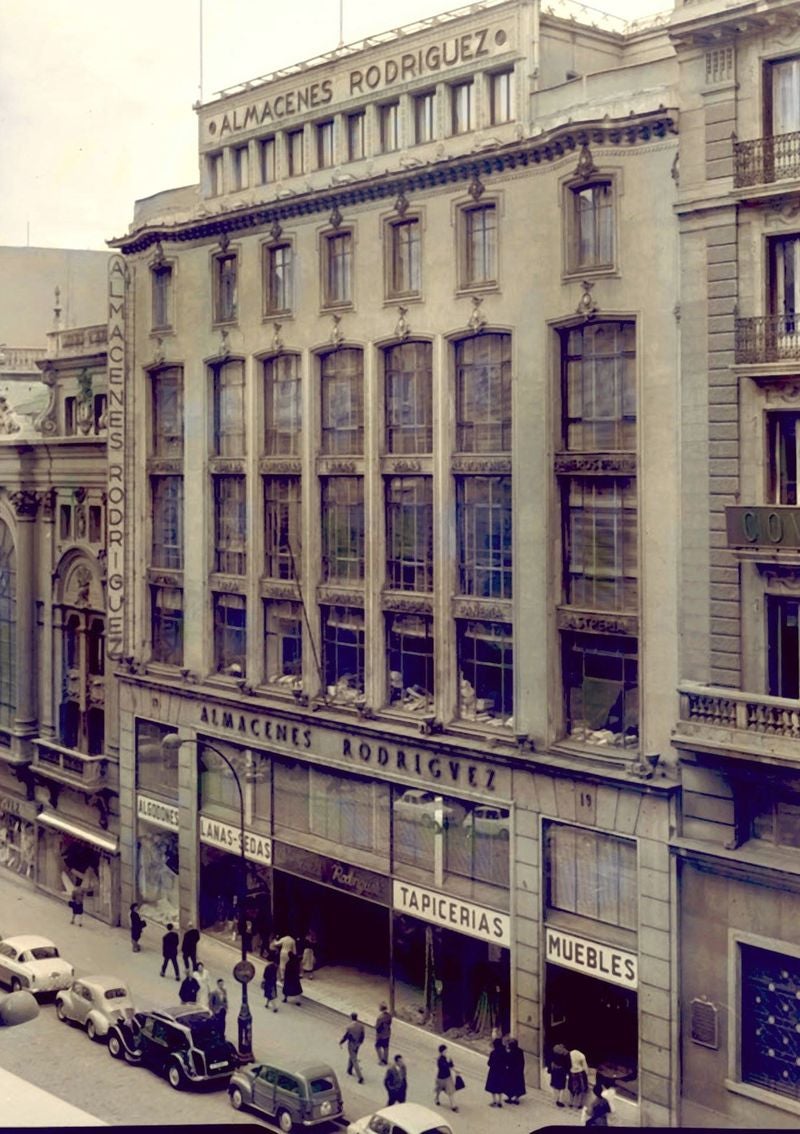 Salieron de San Miguel de Laciana y crearon algunos de los más importantes establecimientos comerciales madrileños, como los Almacenes Rodríguez de la Gran Vía, precursores de Galerías Preciados. Su gesta se recoge ahora en el libro 'El comerciante madrileño, revolucionario', publicado por la investigadora madrileña Silvia Baschwitz. 