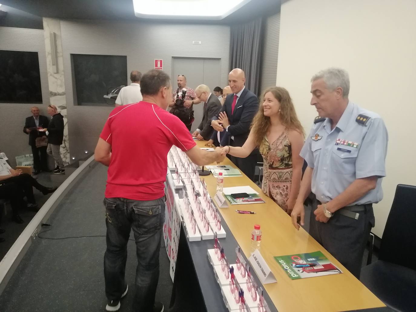 León aplaude la labor desinteresada durante 50 años de la Hermandad de Donantes de Sangre.