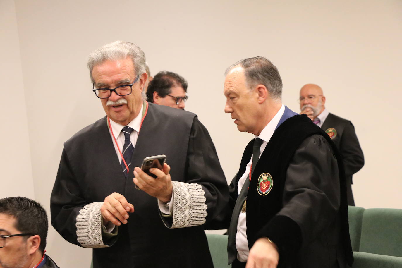 La sesión plenaria realizada por el Consejo de la Abogacía de Castilla y León en el Colegio de Abogados de León.