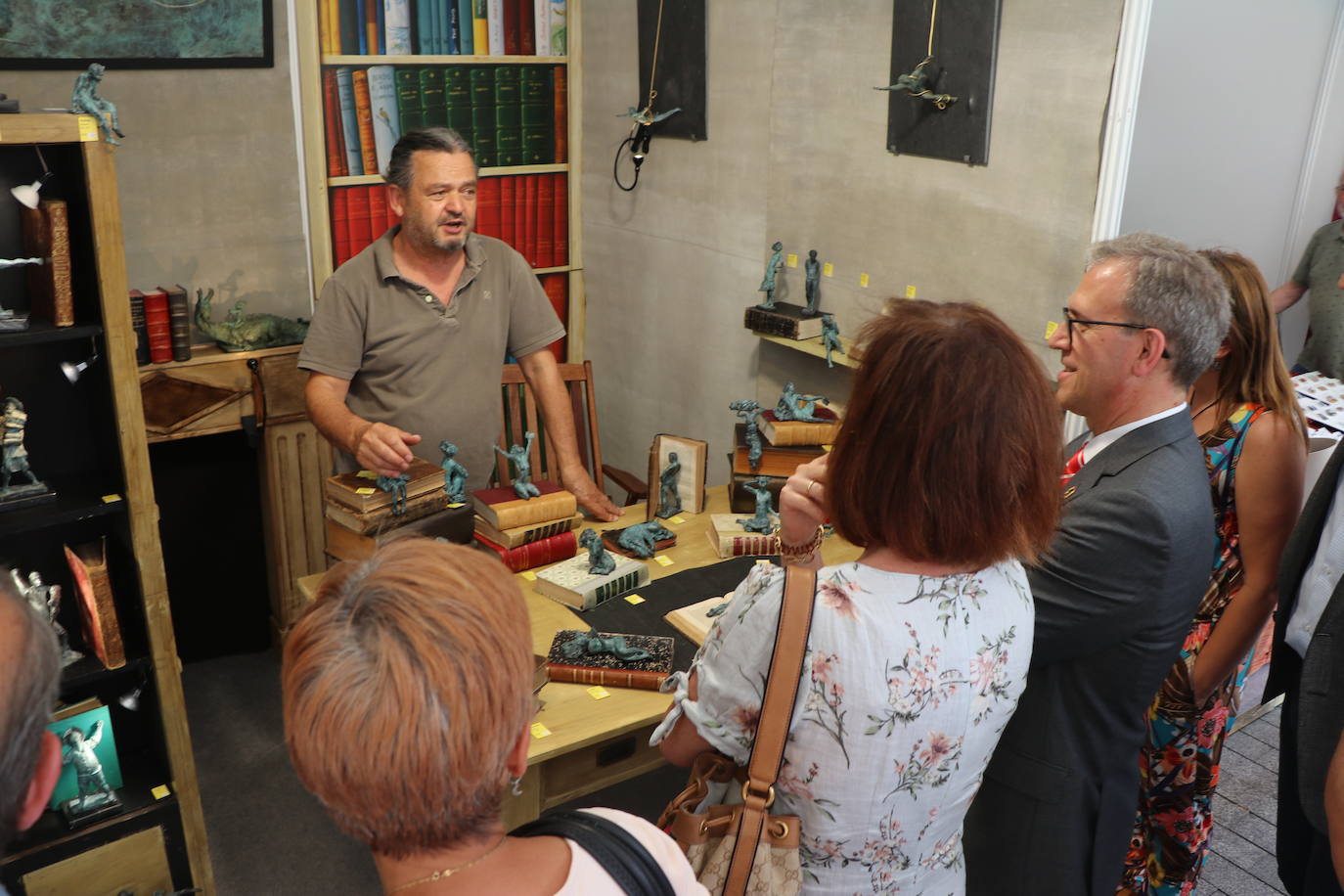 Fotos: Abre la Feria de Artesanía de León