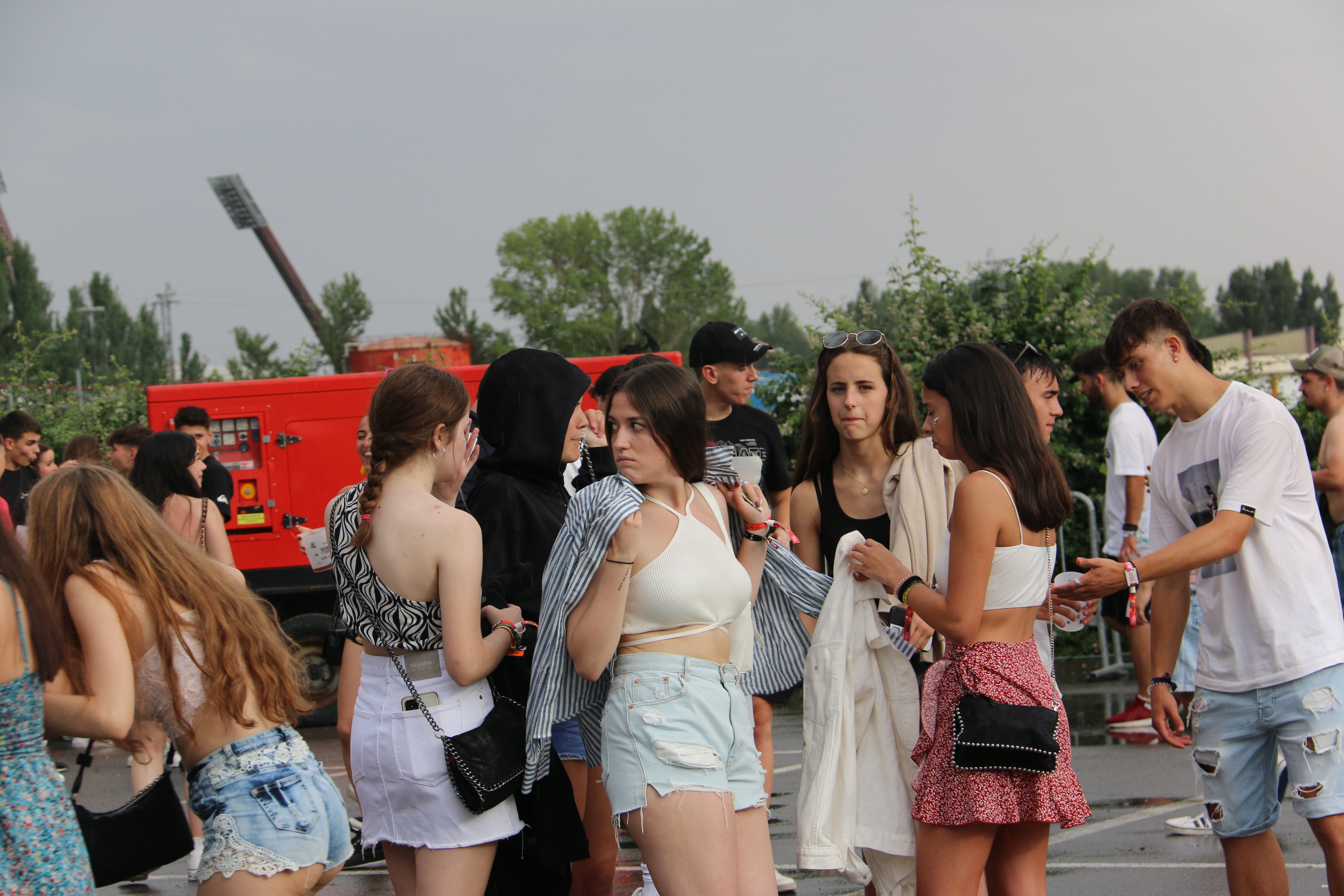 El Monoloco Fest acoge una segunda edición con casi 8.000 jóvenes congregados en el Palacio de exposiciones de León. 