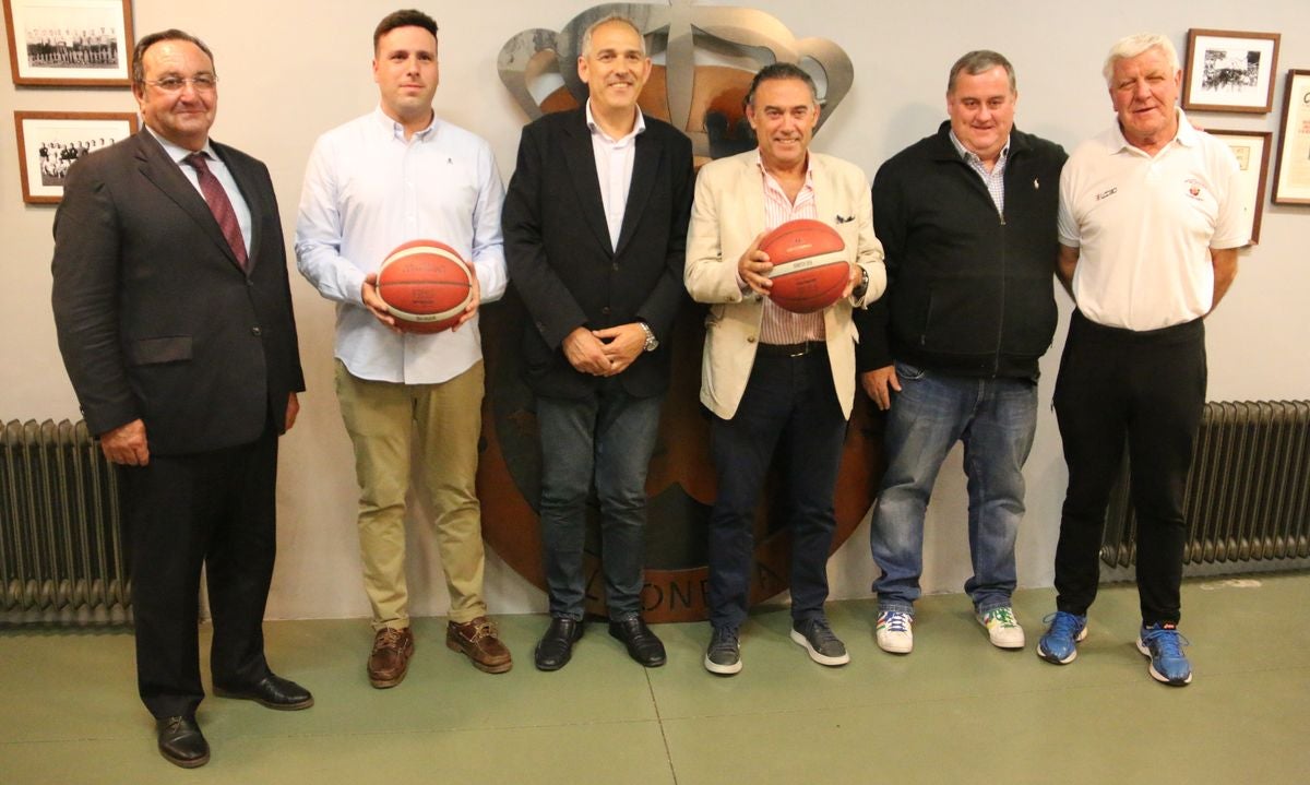 El club leonés 'aglutina' los esfuerzos de Basket León y Reino de León para lanzar un proyecto conjunto e ilusionante.