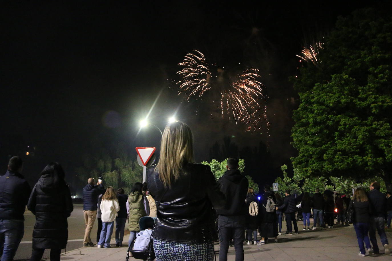 La lluvia hizo una pausa para León volviera a disfrutar de la noche más mágica 