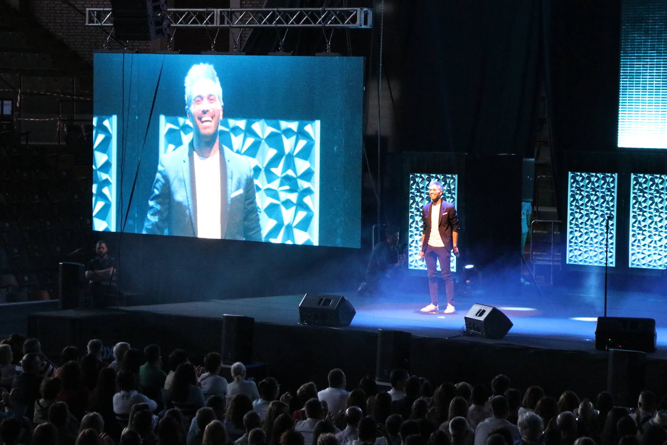 Dani Martínez en su espectáculo 'Ya lo digo yo' en el Palacio de los Deportes de León. 