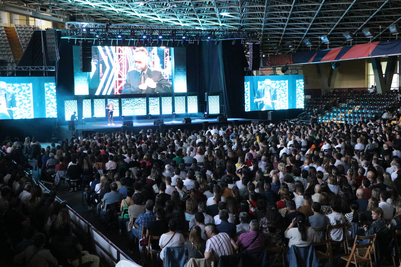 Dani Martínez en su espectáculo 'Ya lo digo yo' en el Palacio de los Deportes de León. 