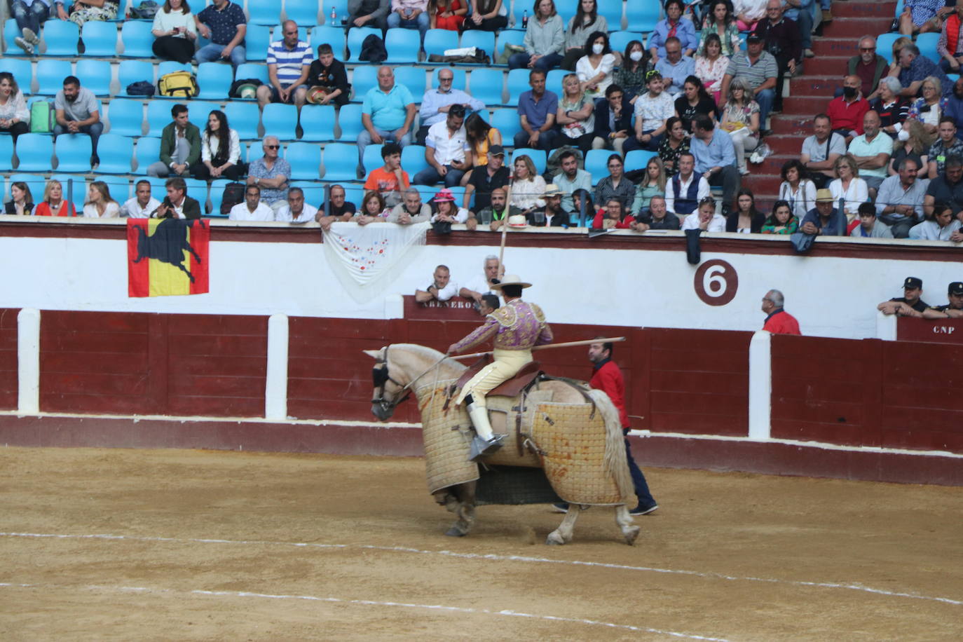 Tarde de toros y de gloria en León. 