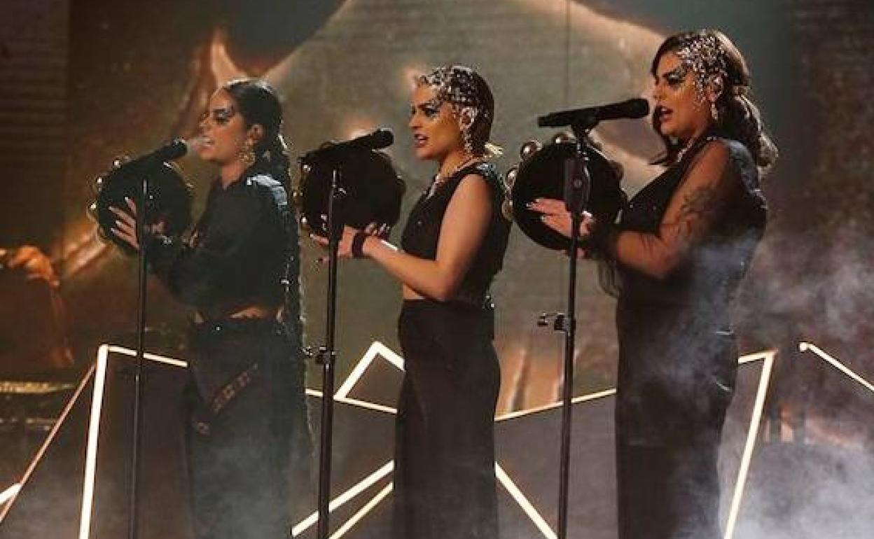 Las Tanxugueiras pondrán sonido y ritmo con su esencia folk a la jornada de domingo de las Fiestas de San Juan y San Pedro.