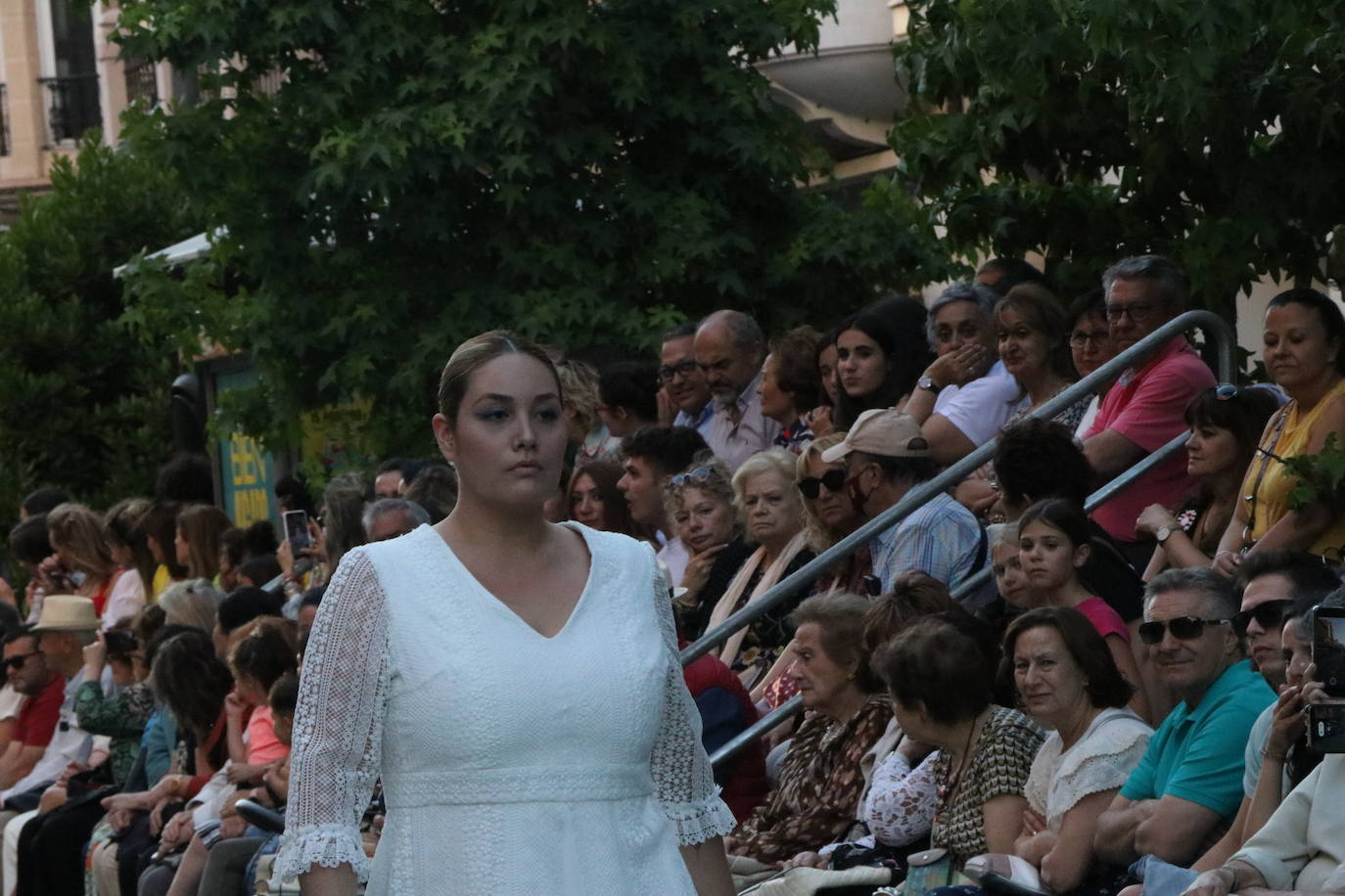 Desfile de moda de jóvenes diseñadores de León. 