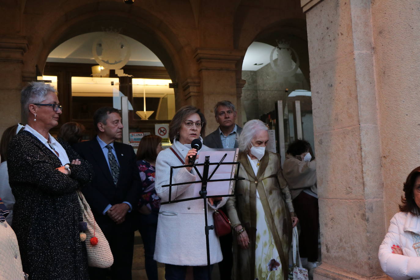 Recitación del recorrido literario Memorial Miguel Delgado. 