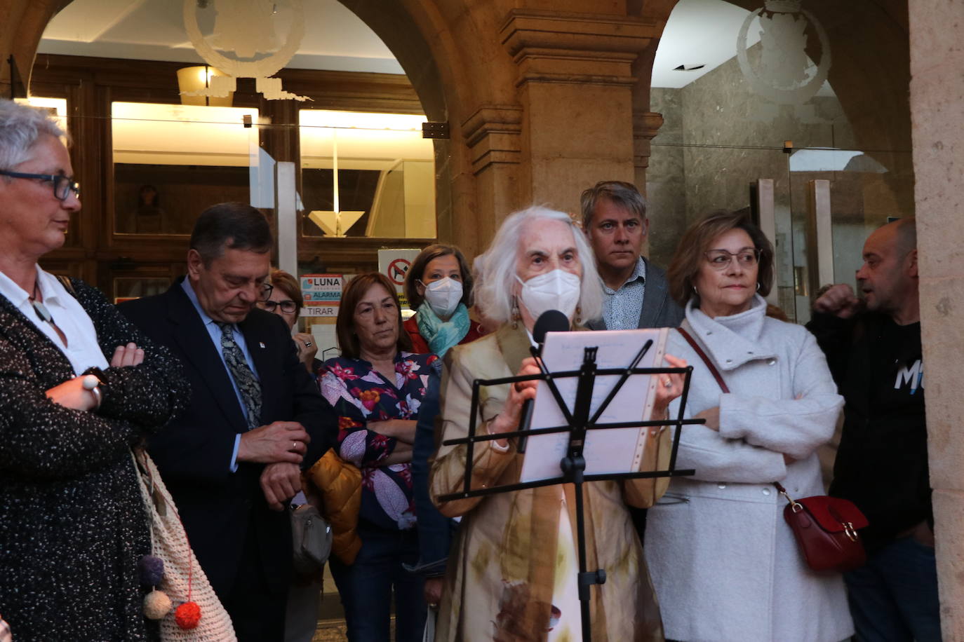 Recitación del recorrido literario Memorial Miguel Delgado. 