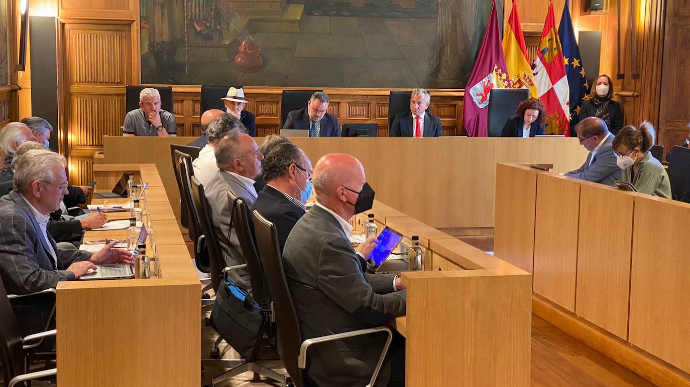 La aplicación de nuevos remanentes eleva el presupuesto de Diputación hasta los 182 millones. El pleno aprueba una nueva modificación por tres millones de euros con una partida de 900.000 euros para mejoras en ciberseguridad. 