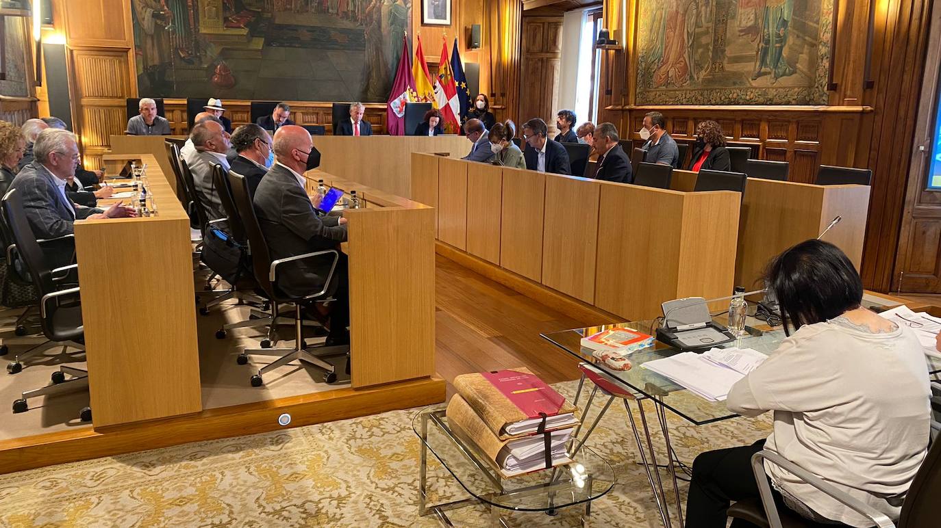 La aplicación de nuevos remanentes eleva el presupuesto de Diputación hasta los 182 millones. El pleno aprueba una nueva modificación por tres millones de euros con una partida de 900.000 euros para mejoras en ciberseguridad. 