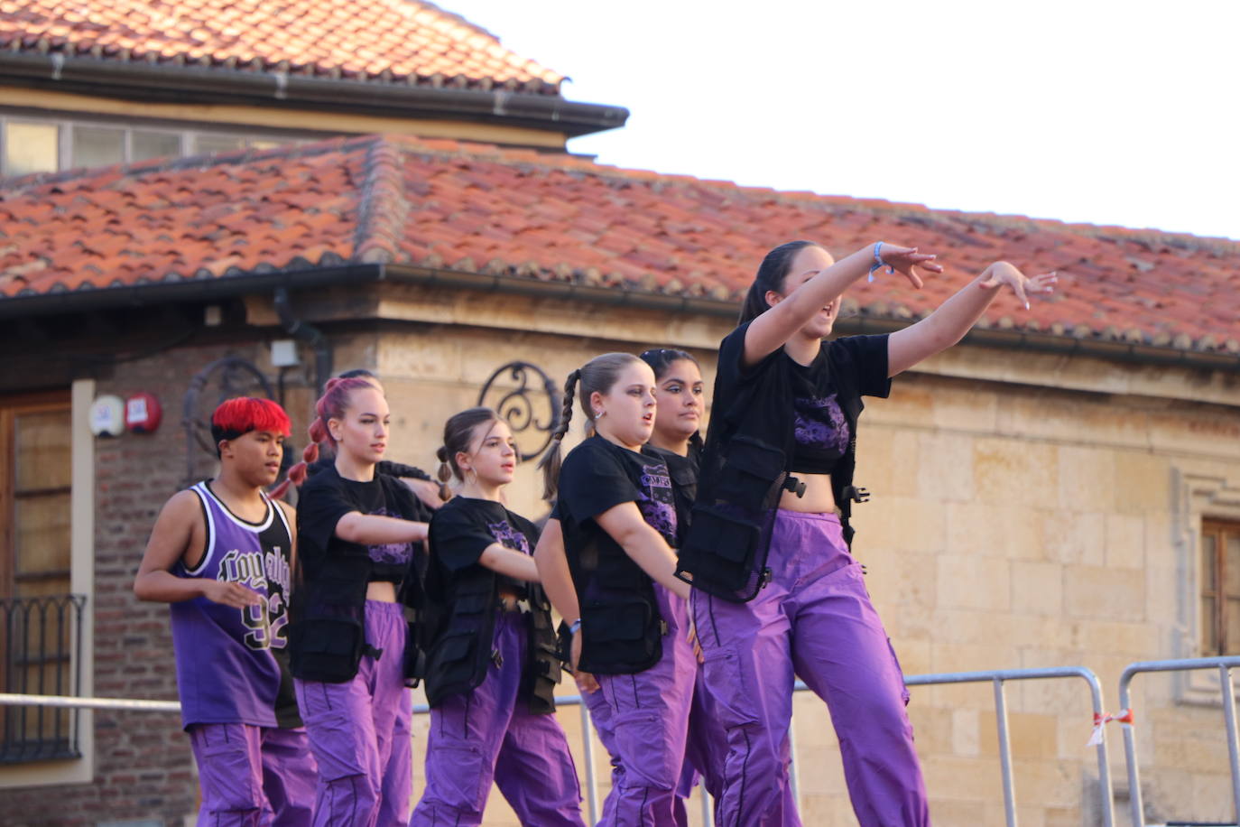 Actuación de Cras Dance en León. 