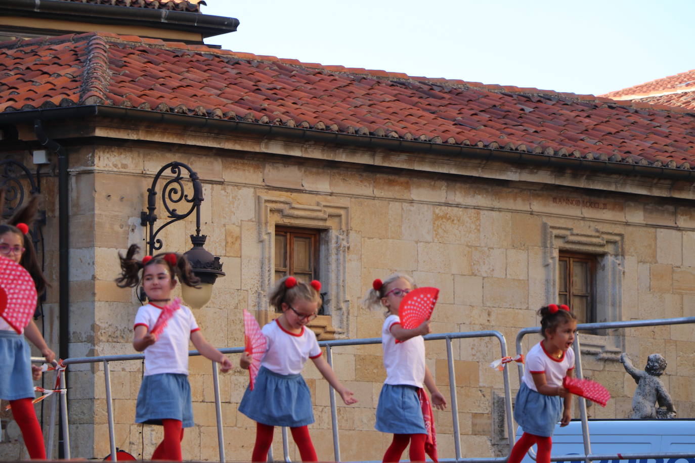 Actuación de Cras Dance en León. 