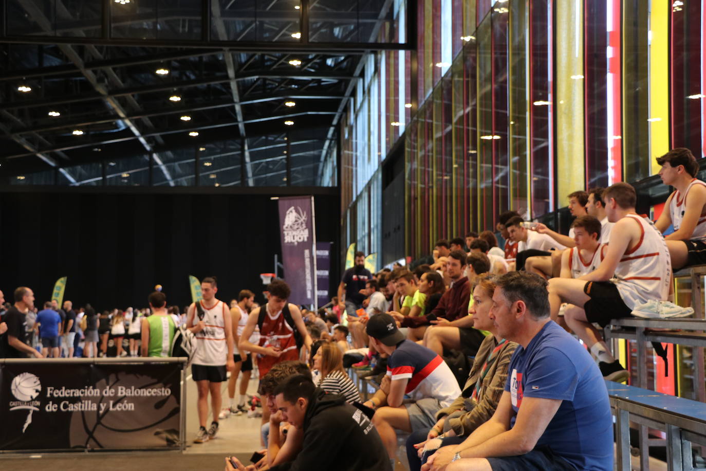 Imágenes de los encuentros del circuito 3X3 Street Basket Tour, celebrado en León. 