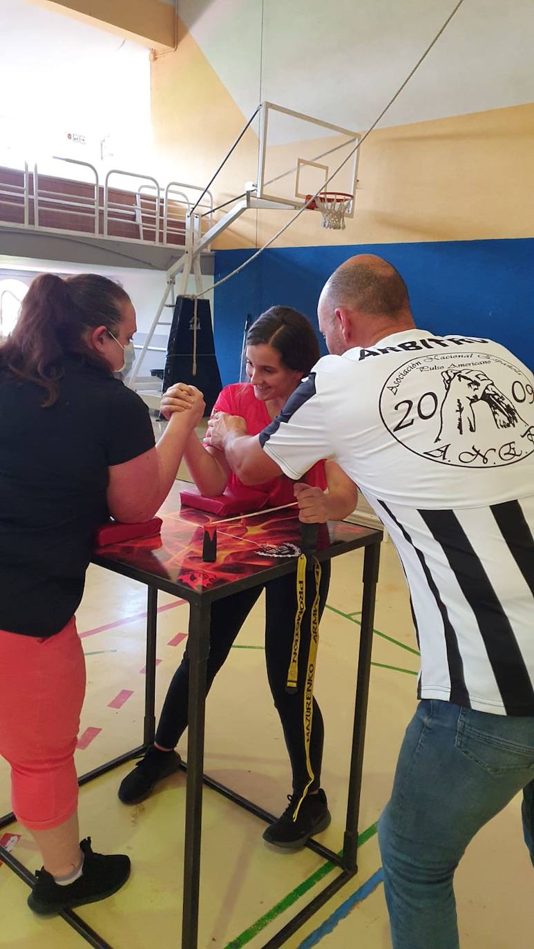 Fotos: Competición de pulsos en León