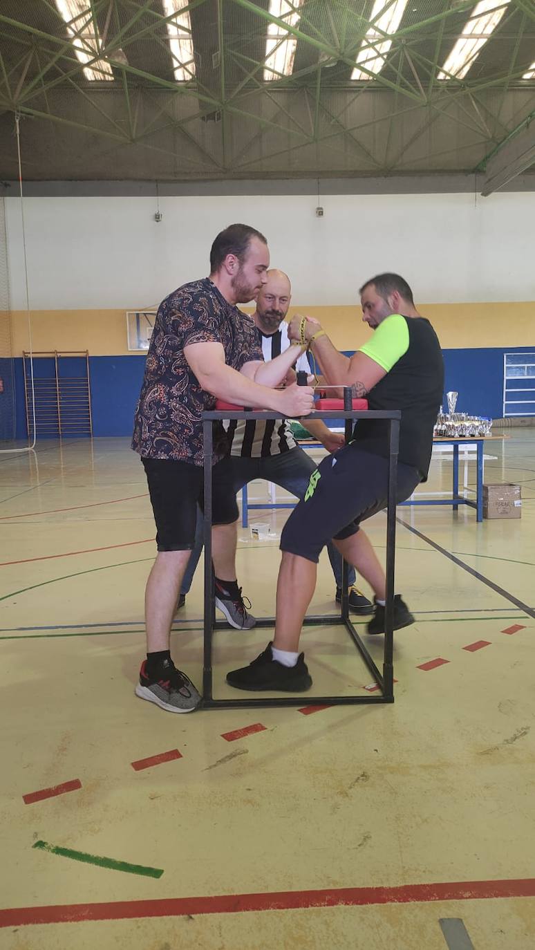 Fotos: Competición de pulsos en León