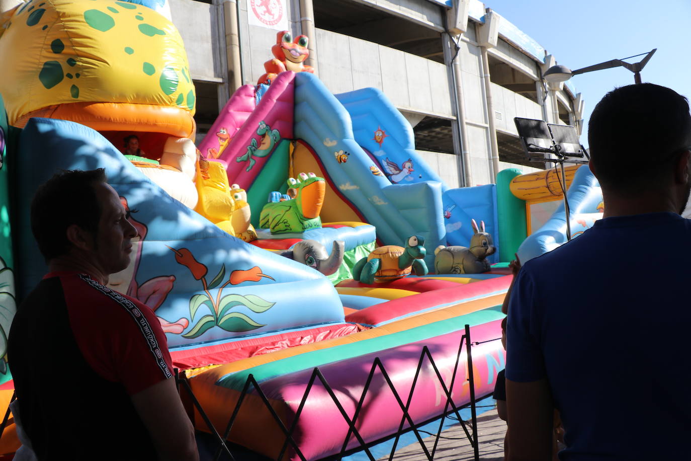 Imagen de la feria en la jornada de domingo, día del niño. 