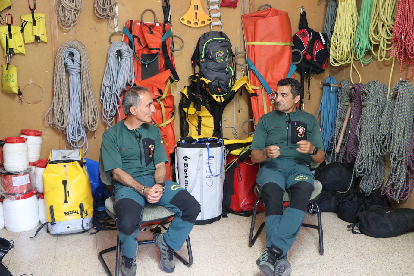 Fotos: Los GREIM Isidoro Álvarez, «Bumer» y Ovidio Abad expertos con más de 30 años en el rescate de montaña