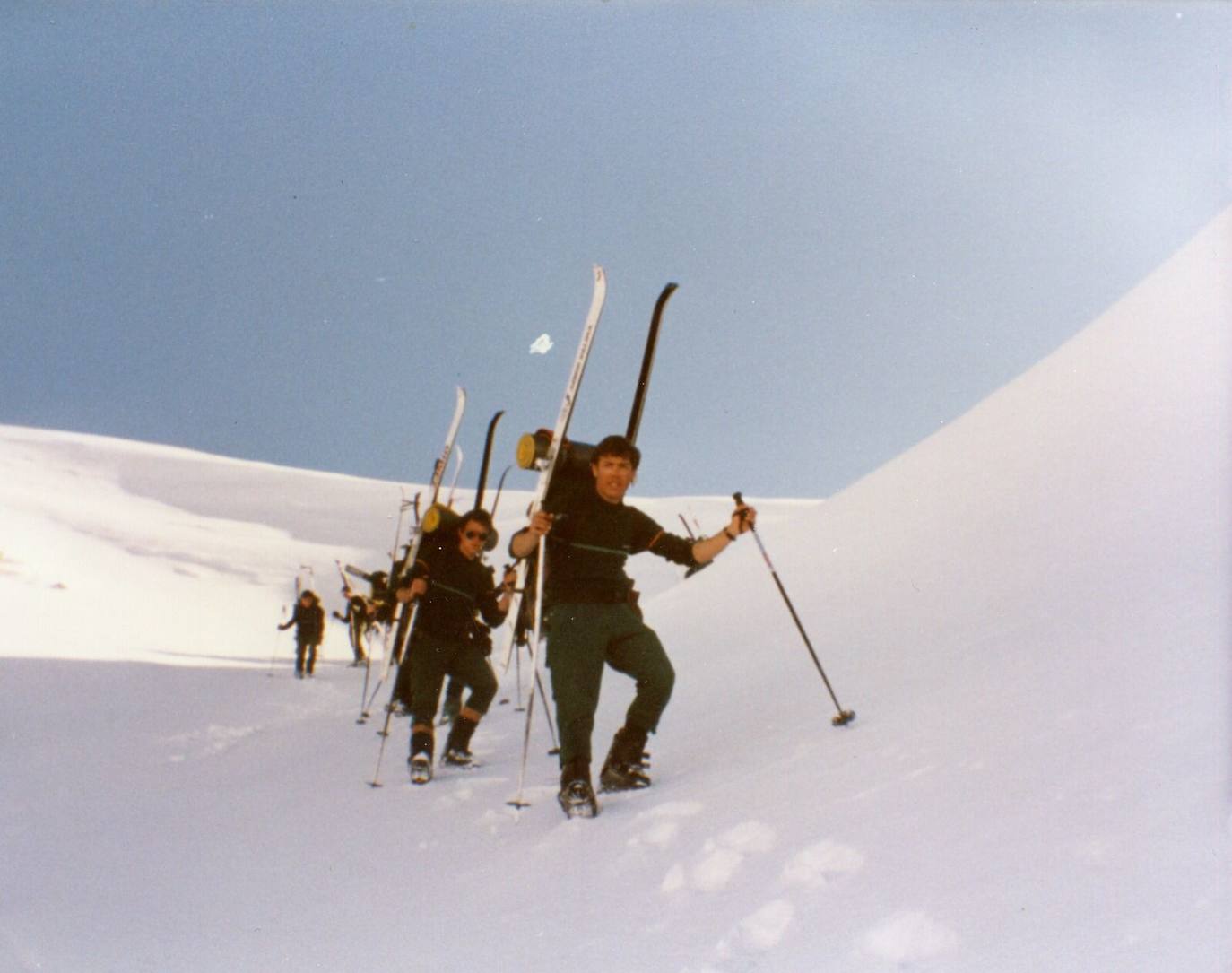 Fotos: Los GREIM Isidoro Álvarez, «Bumer» y Ovidio Abad expertos con más de 30 años en el rescate de montaña