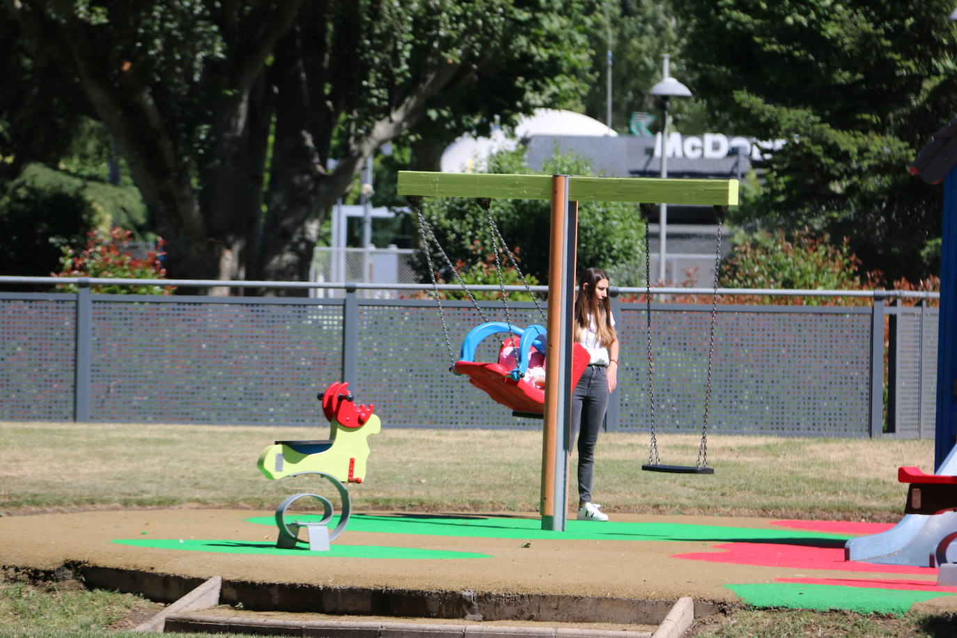 Fotos: Renovación parque del paseo Papalaguinda