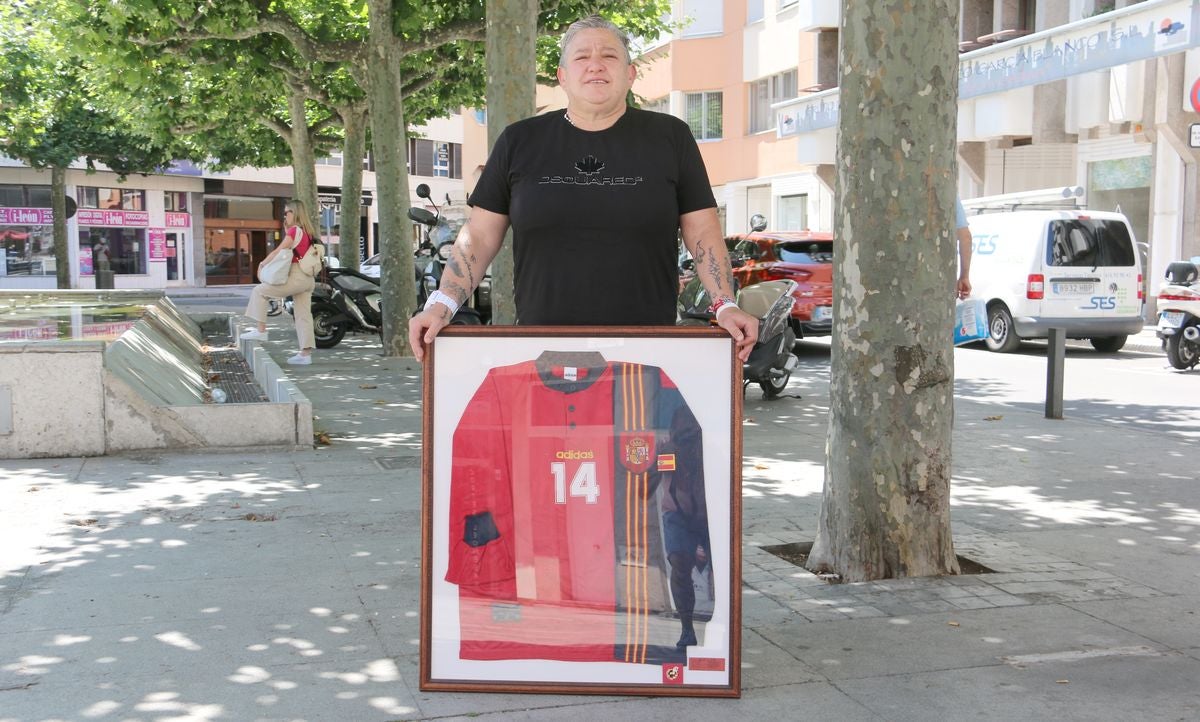 La leonesa recuerda su paso por la selección en la preparación para la primera Eurocopa femenina del fútbol nacional, en 1997